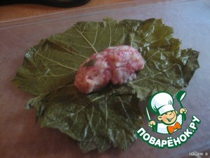 Фаршированные виноградные листья "Долма" Фаршированные виноградные листья "Долма"