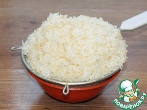 Фаршированный перец, запеченный в творожном соусе