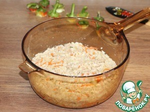 Фаршированный перец, запеченный в творожном соусе