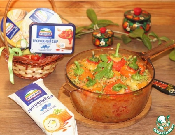 Фаршированный перец, запеченный в творожном соусе