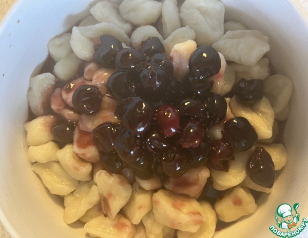 Галушки с вишней Галушки с вишней