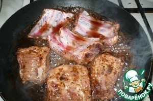 Глазированные свиные ребрышки