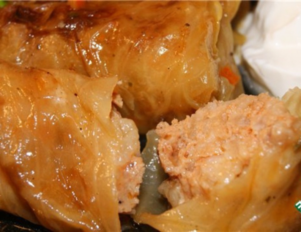 Голубцы в лeгком овощном соусе