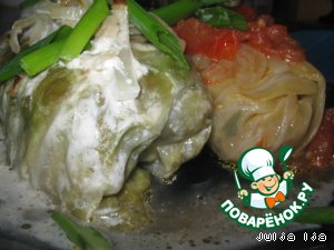 Голубцы, запечeнные под сметанно-луковым соусом