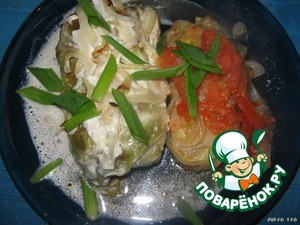 Голубцы, запечeнные под сметанно-луковым соусом