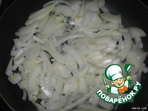 Голубцы, запечeнные под сметанно-луковым соусом