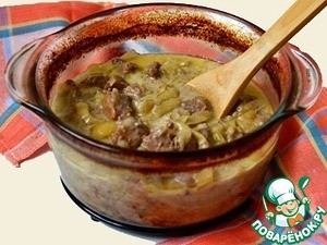 Говядина в луковом соусе