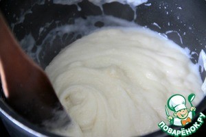 Гратин из картофеля и камбалы под соусом из горгонзолы