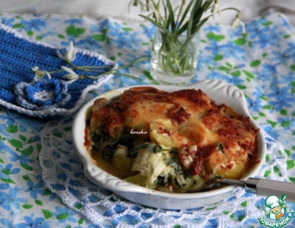 Гратин из картофеля и камбалы под соусом из горгонзолы