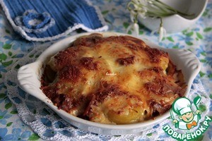 Гратин из картофеля и камбалы под соусом из горгонзолы