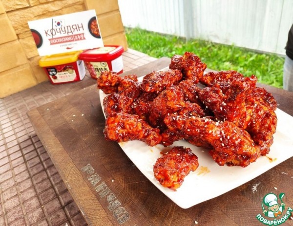 Хрустящие крылышки в остро-сладком соусе Хрустящие крылышки в остро-сладком соусе