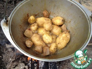 Ягнёнок в казане "По-московски" Ягнёнок в казане "По-московски"