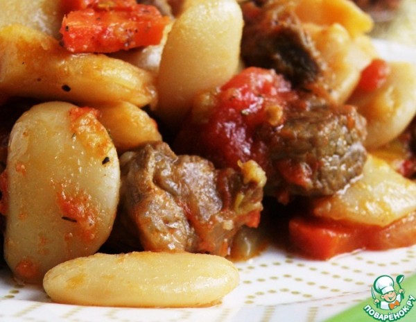 Яхния с бараниной и фасолью