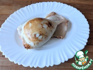 Кальмары, фаршированные рисовой полентой и овощами