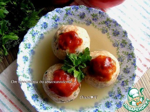 Канедерли из хлеба и колбас в бульоне Канедерли из хлеба и колбас в бульоне