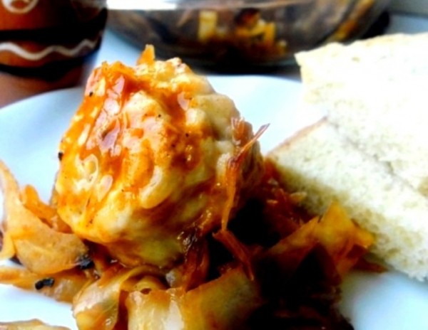 Капуста с тефтелями Капуста с тефтелями