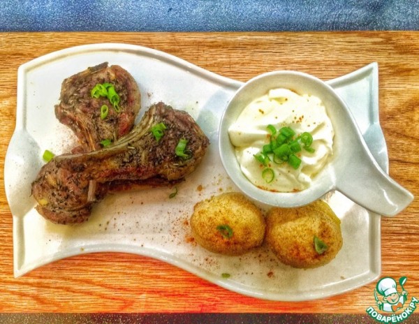 Каре ягненка с быстрым картофельным гратеном Каре ягненка с быстрым картофельным гратеном