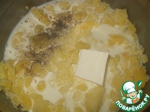 Картофельно-шпинатный гратен под соусом бешамель