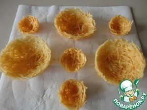 Картофельные корзиночки со свининой в белом соусе Картофельные корзиночки со свининой в белом соусе