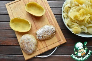 Картофельные шкурки, фаршированные сыром Картофельные шкурки, фаршированные сыром