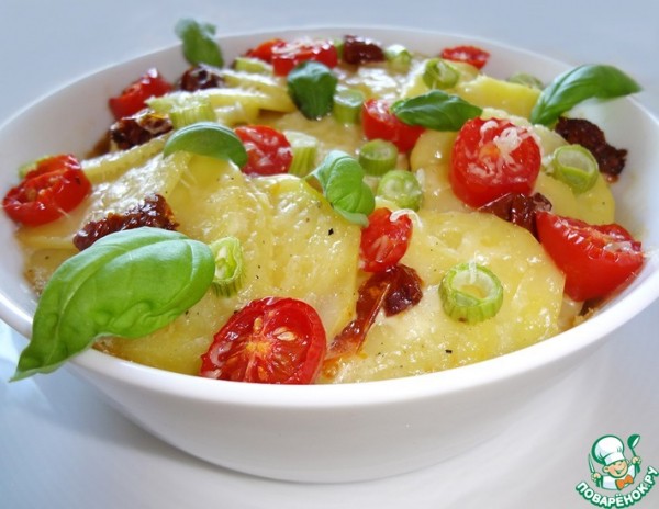 Картофельный гратен с вялеными томатами