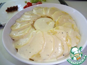 Картофельный гратен с вялеными томатами