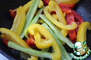 Кисло-сладкие перцы с сосисками Кисло-сладкие перцы с сосисками