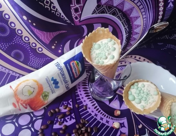 Кофейно-ореховый чизкейк в рожке Кофейно-ореховый чизкейк в рожке