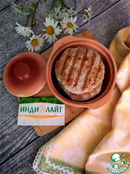 Котлеты из индейки к запечённым овощам Котлеты из индейки к запечённым овощам