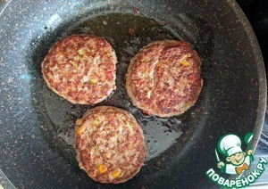 Котлеты из индейки по-гавайски