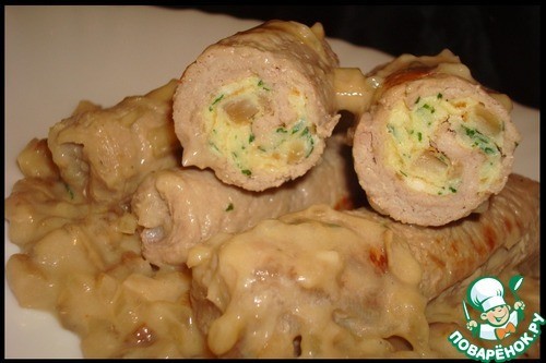 Крученики в подливке из белых грибов