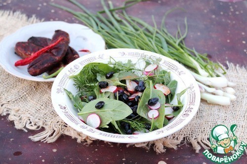 Купаты на углях с соусом из жимолости Купаты на углях с соусом из жимолости