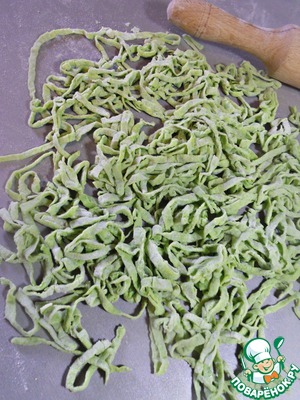 Лапша из зеленого горошка с овощами Лапша из зеленого горошка с овощами