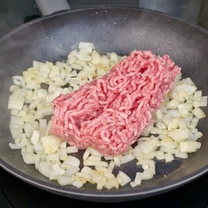 Ленивая лазанья с острым соусом