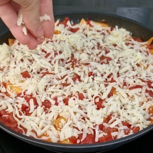 Ленивая лазанья с острым соусом