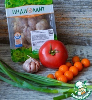 Мини-купаты с томатами и чесноком