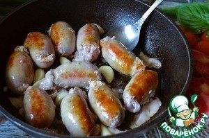 Мини-купаты с томатами и чесноком