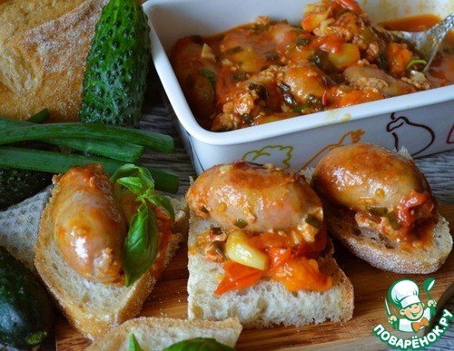 Мини-купаты с томатами и чесноком