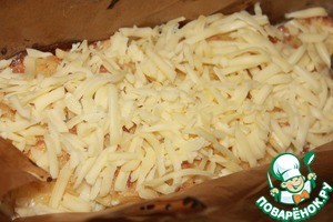 Мусс из лосося с крабовыми палочками на ложе из картофельного гратена