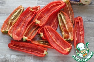 Острые перцы, фаршированные сыром Острые перцы, фаршированные сыром