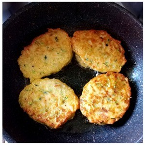 Овощные котлеты с кабачком Овощные котлеты с кабачком