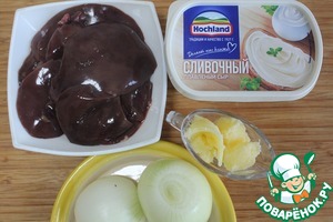 Печень под сырным соусом