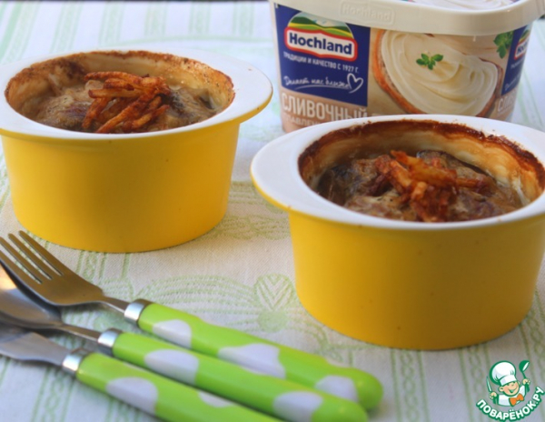 Печень под сырным соусом