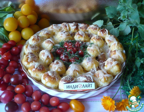 Пирог из картофельного пюре с колбасками Пирог из картофельного пюре с колбасками