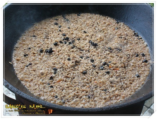 Плов на топленом масле "Сариёгли палов"