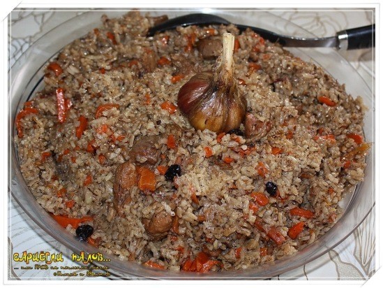 Плов на топленом масле "Сариёгли палов"