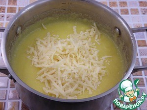 Полента с кальмарами в томатном соусе