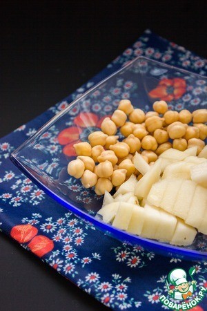 Пряный яблочный гратен с нутом