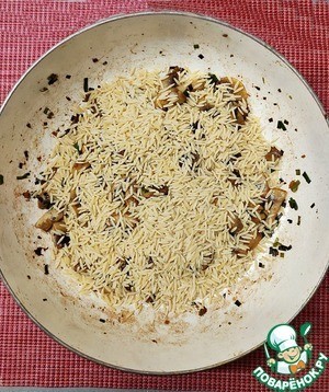 Ризотто из пасты с грибами