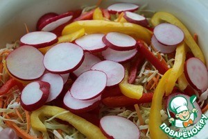 Салат "Овощной переполох" с индейкой